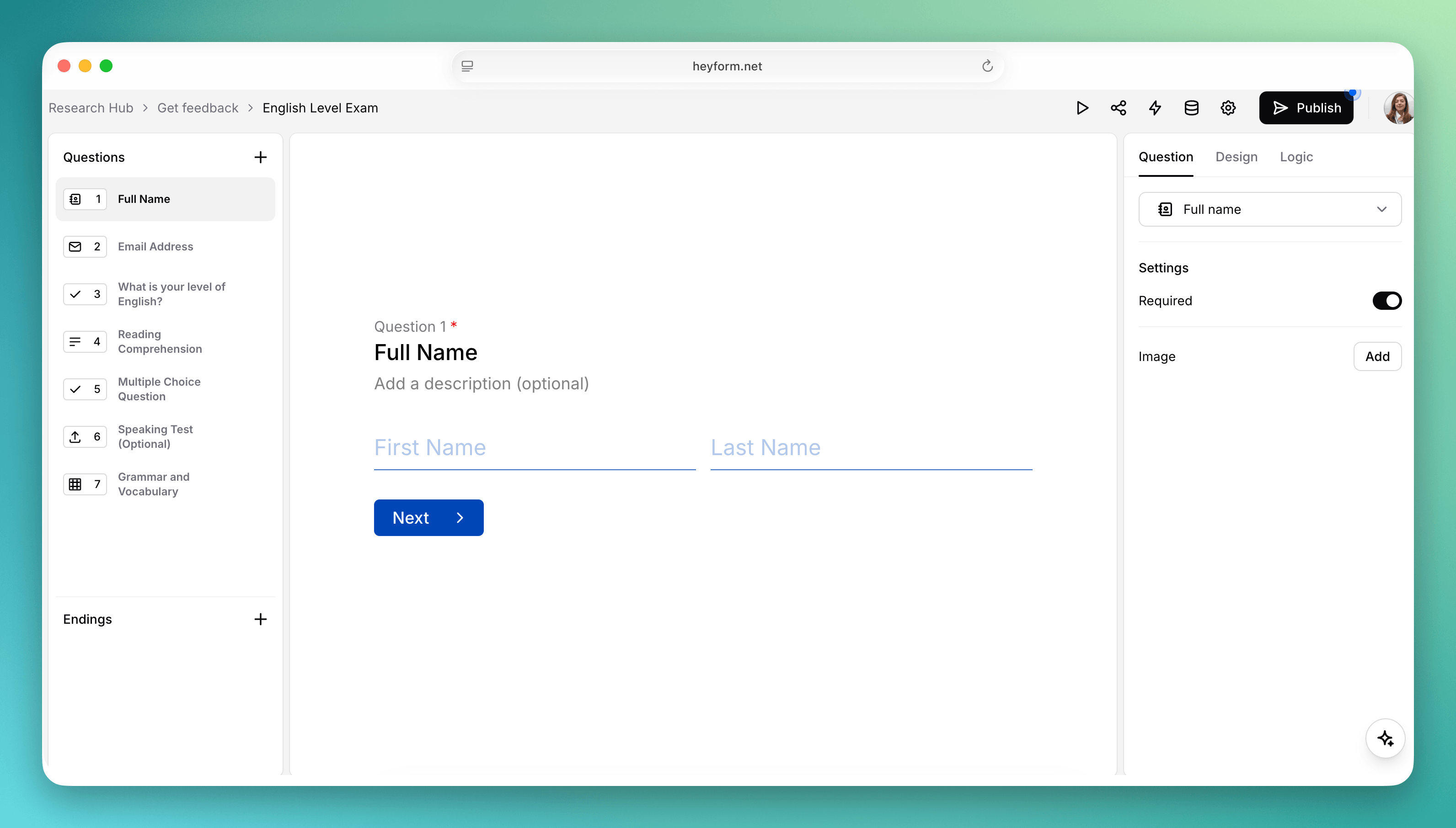 HeyForm 表单编辑器：左侧为问题列表（姓名、邮箱、英语水平、阅读理解、多选题、口语测试等），中间是受访者看到的单题对话式预览，右侧为 Question/Design/Logic 配置面板，右上角是 Publish 按钮